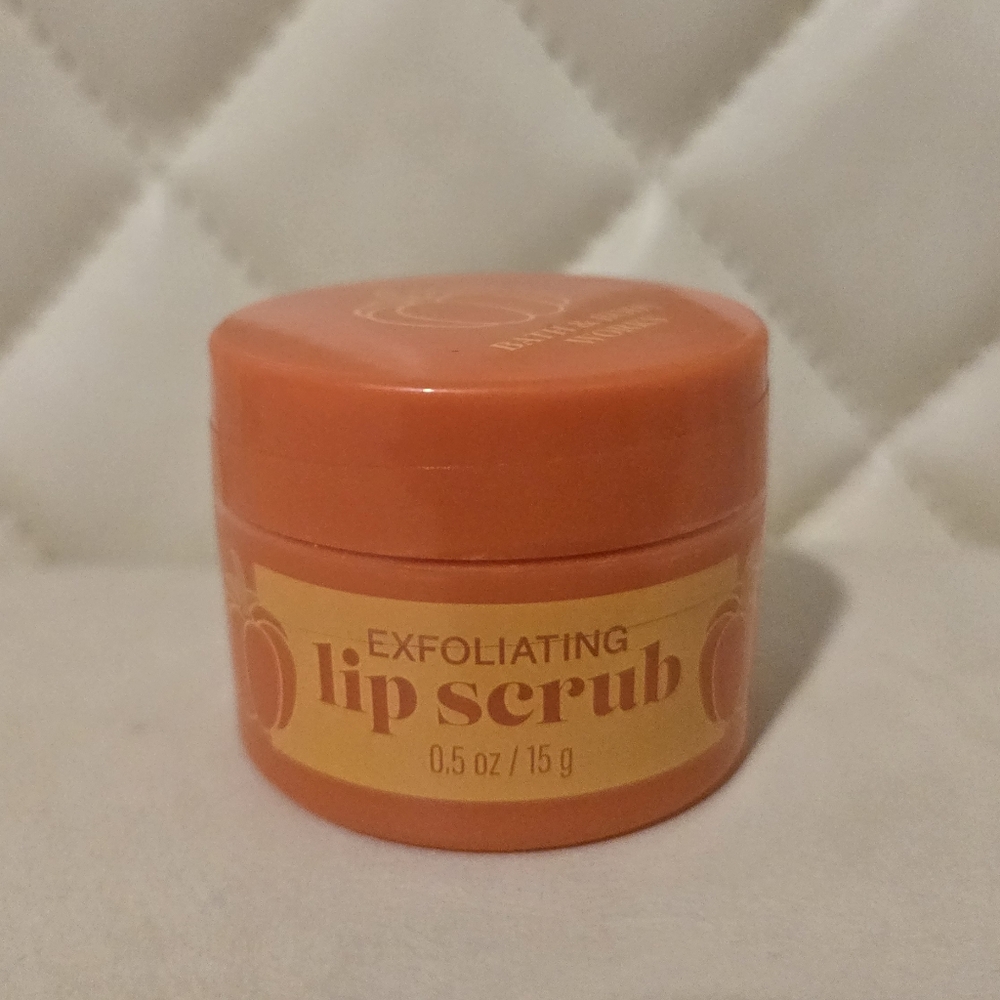 Pumpkin Spice Exfoliating Lip Scrub 🍂 Bath & Body Works